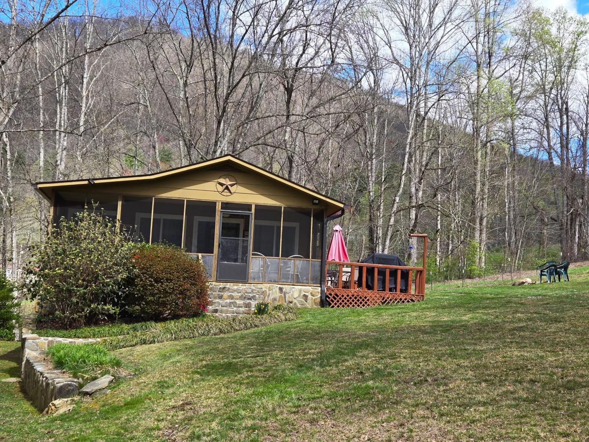 Bryson City Creekside Home With Hot Tub- 3 Bedroom-2 Bath Home Kültér fotó